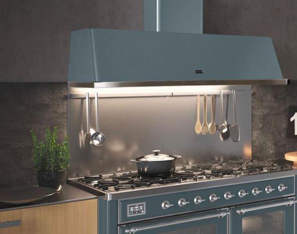 ILVE 60" Wall Mount Range Hood features 600 CFM Blower Anti-grease Filter 2 Warming Lights Filter Light Indicator Auto-off Function and 4 Fan Speeds UAM150