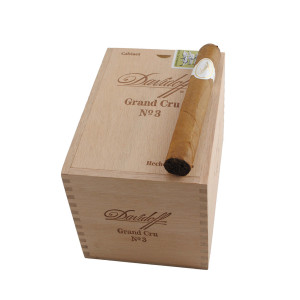 Davidoff Grand Cru No. 3 (5.6x43 / Box 25) Davidoff Grand Cru No. 3 (5.6x43 / Box 25)
