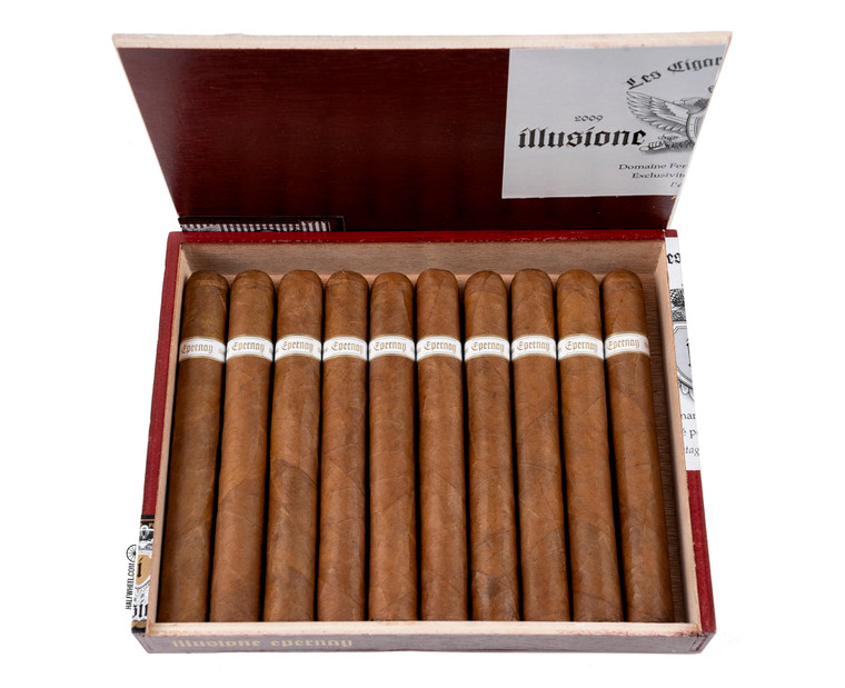 Illusione Epernay 10th Anniversary D'Aosta (6x50 / Box 10) + FREE SHIPPING ON YOUR ENTIRE ORDER!