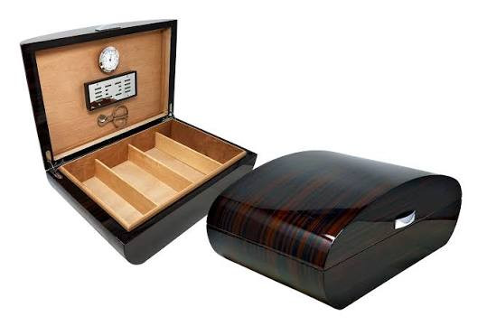 Waldorf Humidor 150 Count 