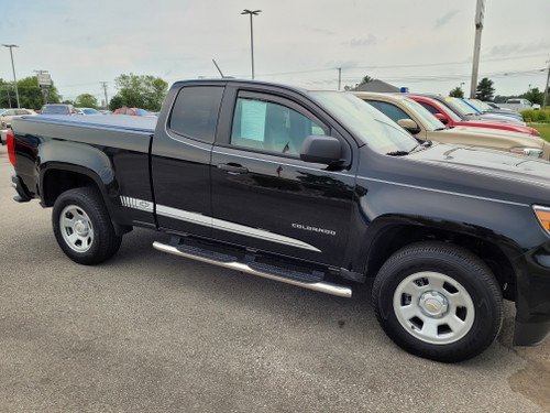 passenger side of 2021 Chevy Colorado Side Decals RATON 2015-2018 2019 2020 2021 2022 2023