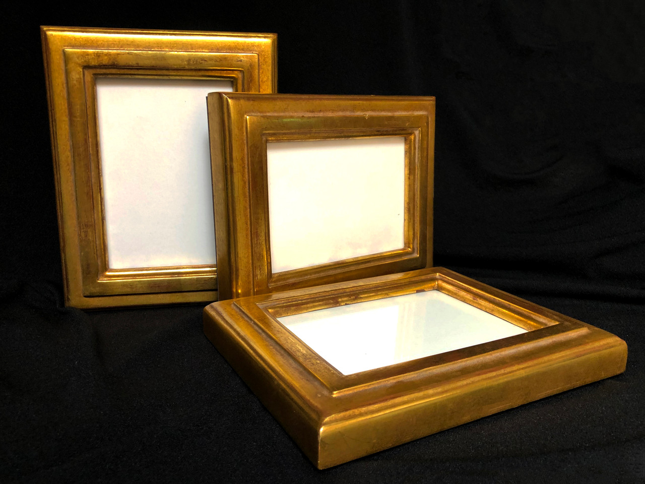 Deluxe Gold Wooden Photo Frame - 6 x 4 - Trade Prices, Buy Online!