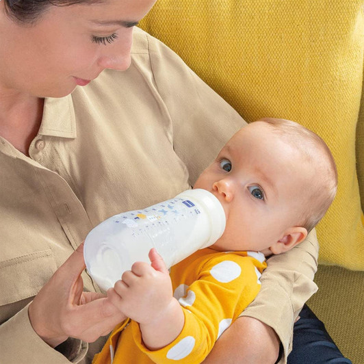 MAM Easy Active Baby Bottle with Fast Flow MAM Teats Size 3, Twin Pack of Baby Bottles, Baby Feeding, 330 ml, Colour: Pink (Designs May Vary)