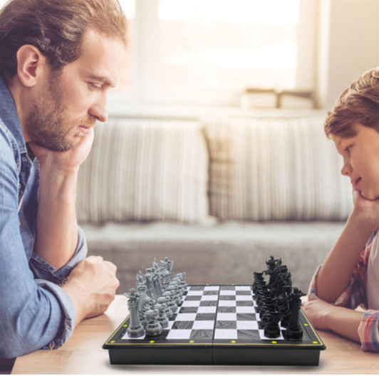 Lexibook CGM300HP Harry Potter Magetic Foldable Chess Game