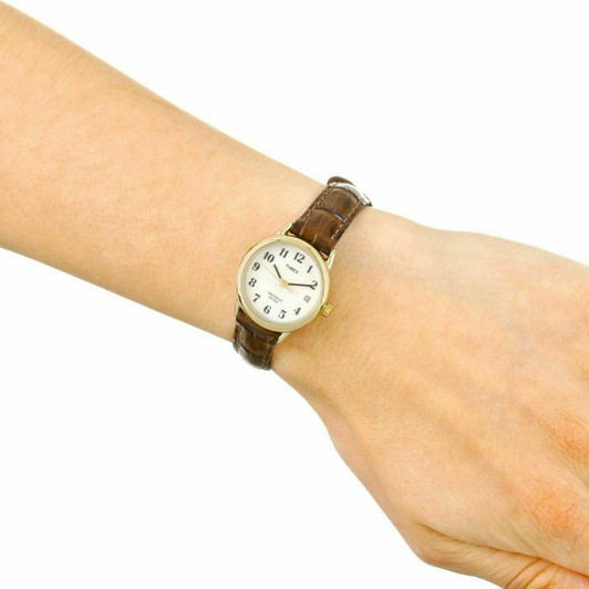 Timex T20071 Easy Reader Analouge Ladies Watch Leather Strap Night Light Brown