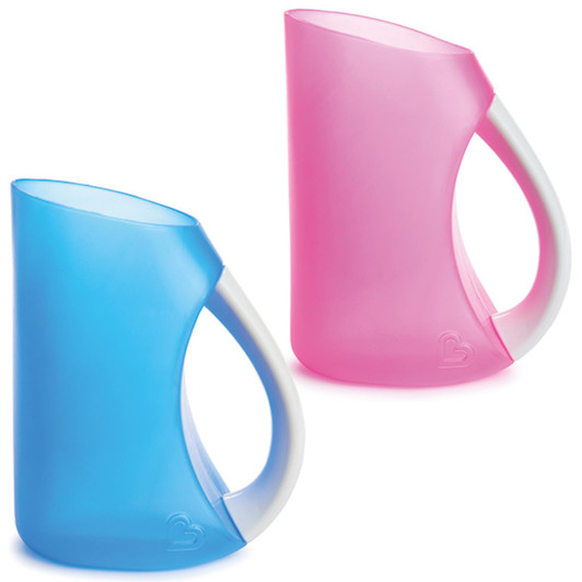 Munchkin Shampoo Rinser with Easy-Grip Handle and Soft Flexible Rim For 6m+ Kids