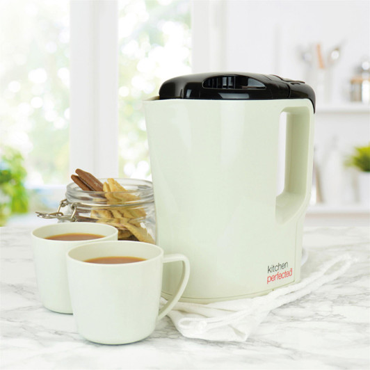Lloytron E1201WI KitchenPerfected Lightweight Corded Travel Kettle with 2Cups