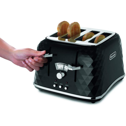 De'Longhi CTJ4003BK Brilliante 4-Slot Toaster Defrost & 6 Browning Settings
