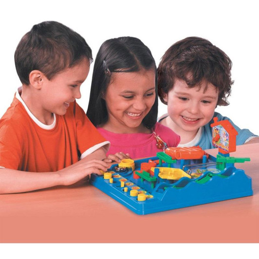 Tomy T7070 Screwball Scramble Game