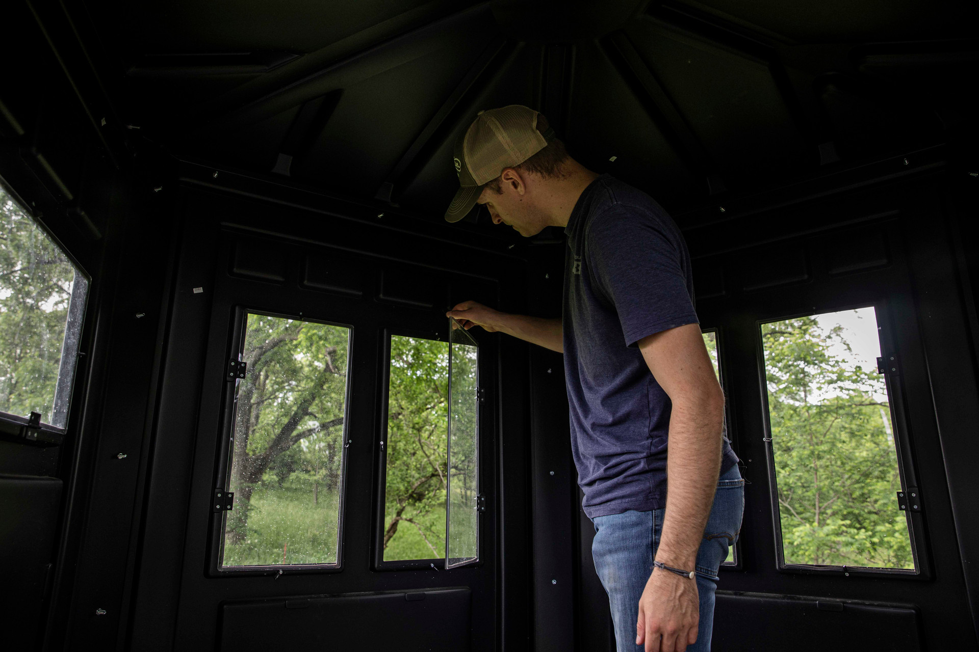 What Type of Windows Are Best for Your HardSided Blind? Maverick