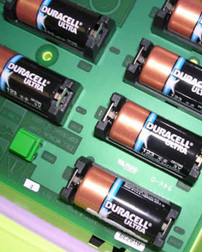 5-Year life monitored by internal monitor in AED