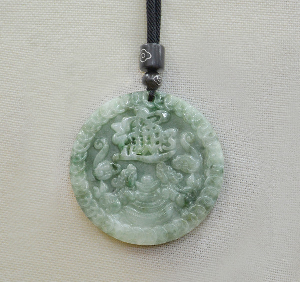 招财进宝玉吊坠