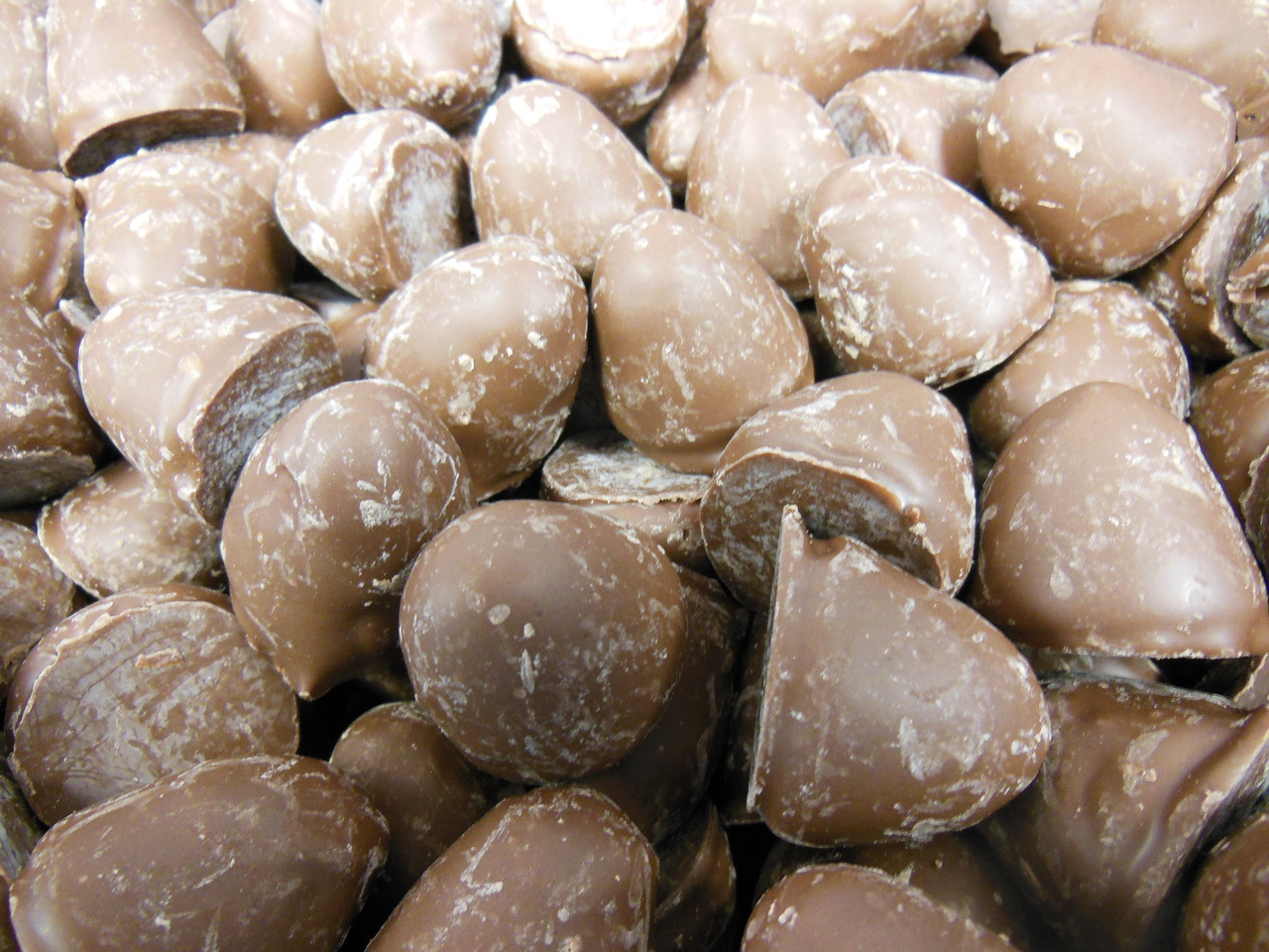 M&M'S Milk Chocolate Pearl Candy - 5Lbs Of Bulk Candy In