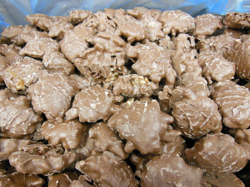 Milk Chocolate Caramel Pecan Clusters 1 LB. (453g) Zachary 