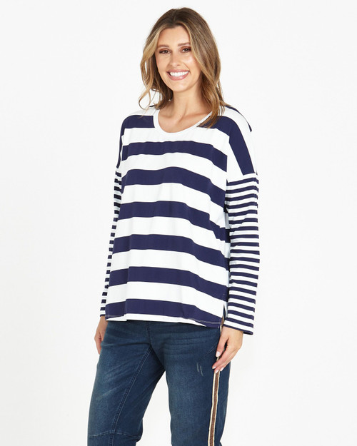 Betty_Basics_Betty_Boxy_Tee _Dark_Blue_Stripe_lamisaru