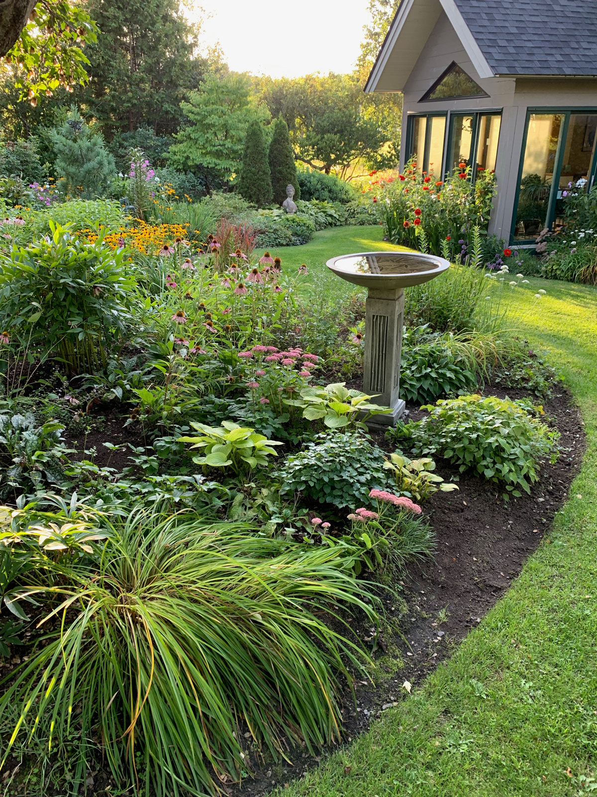 Image of Pine bark mulch for dahlias