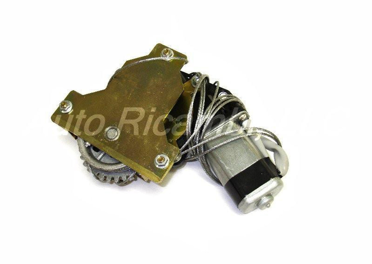 Driver (left) side power window regulator
FIAT Spider 2000 and Pininfarina - 1979-1985
- Auto Ricambi
RI8-425, 5886453