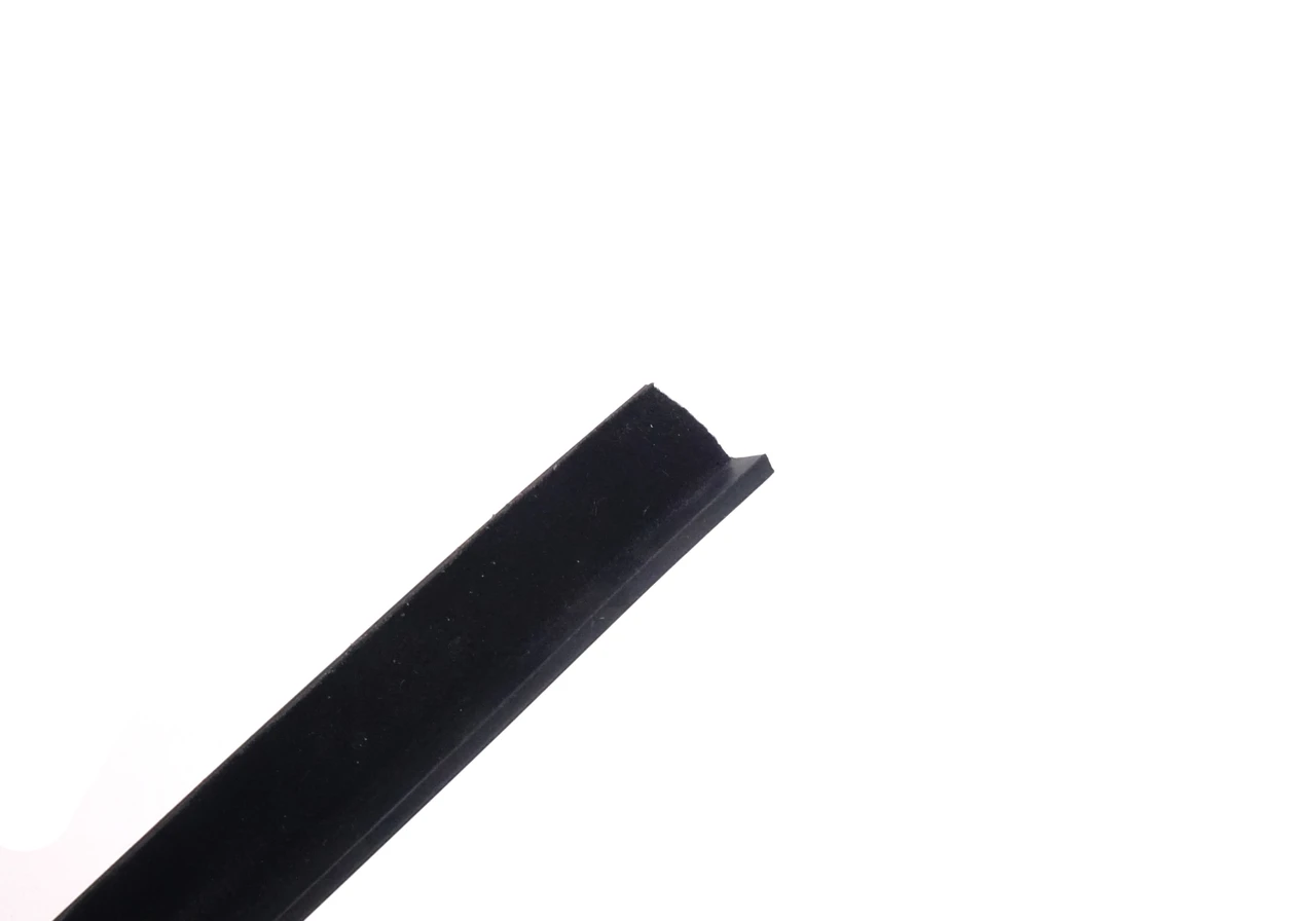 Door glass weatherstrip set (window scraper seal) FIAT 124 Spider, Spider 2000 and Pininfarina - 1966-1985  -  Auto Ricambi, RE2-461, 1903501, 1903502, 5886625, 5886626, 4974/1