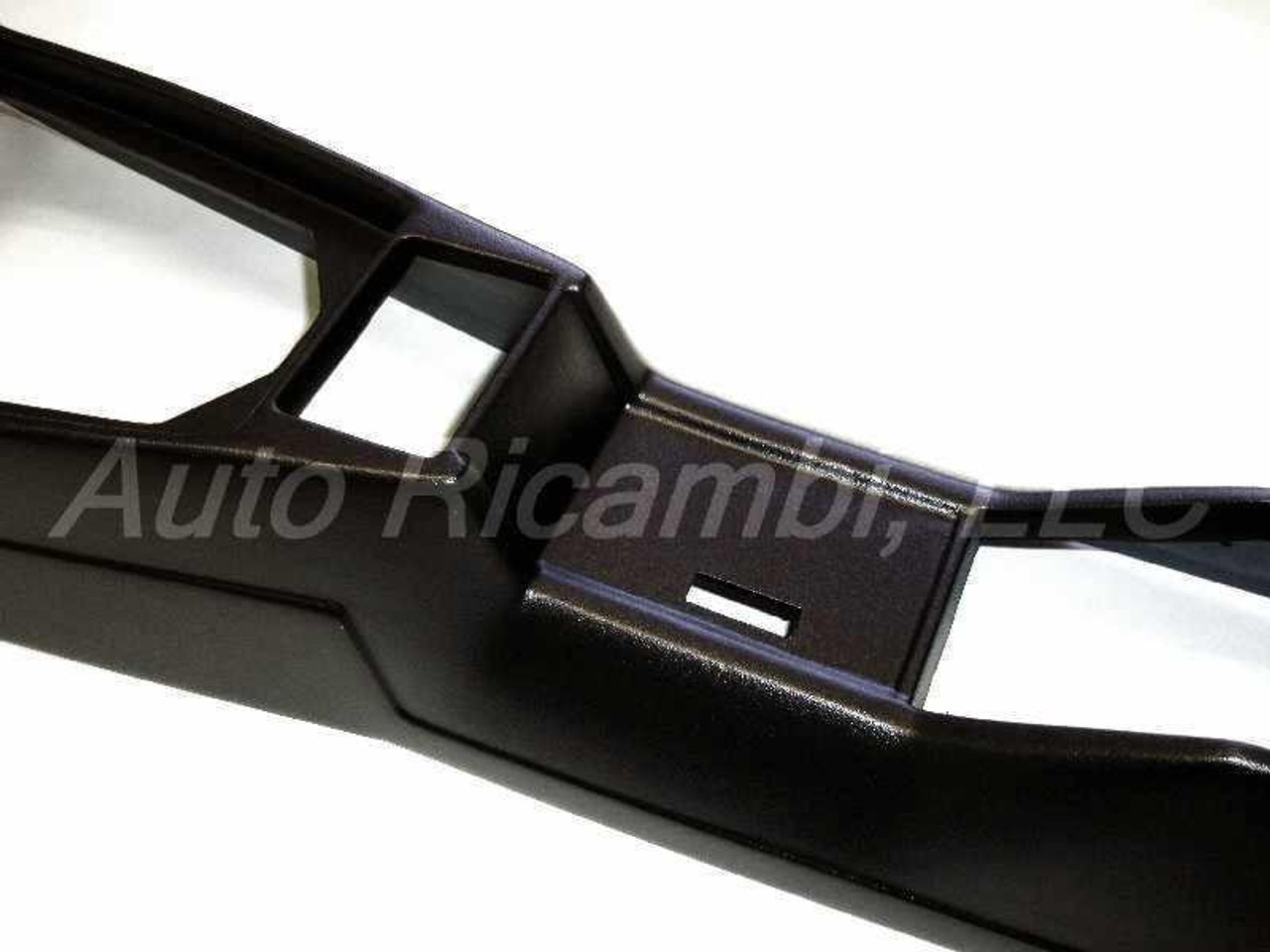 Faithful reproduction black center console
FIAT 124 and Spider 2000 - 1966-1982
- Auto Ricambi 
RI5-424, 5883744