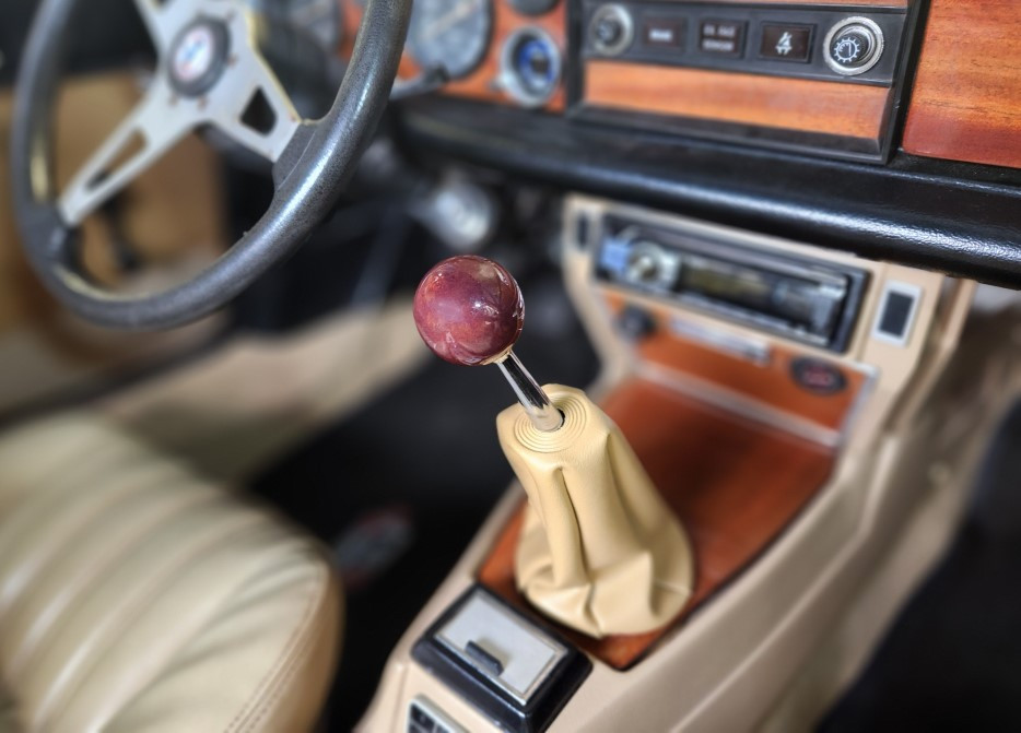 African mahogany wooden shift knob FIAT 124 Spider, Spider 2000
