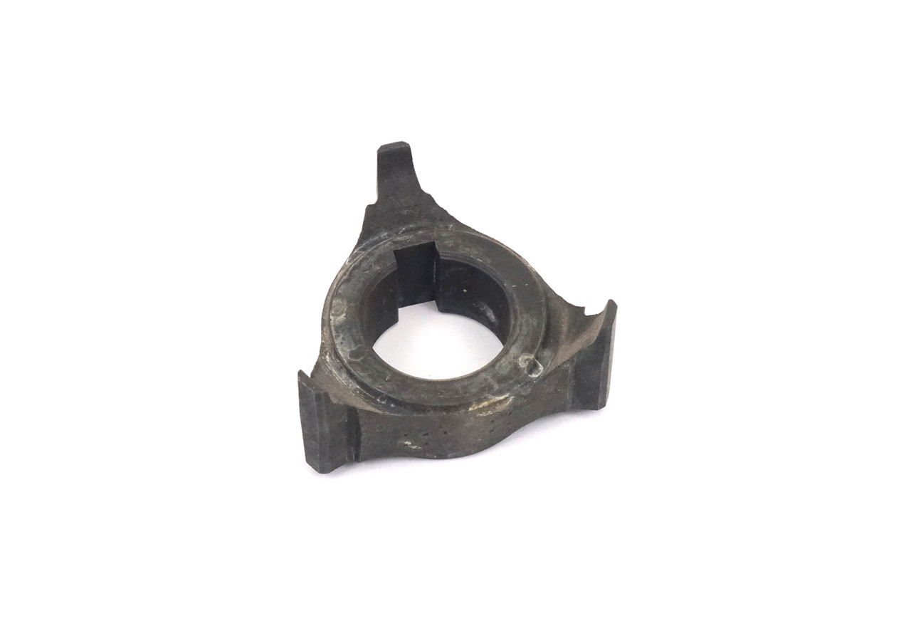 5th gear sleeve hub FIAT 124 Spider, Spider 2000 and Pininfarina - 1968-1985 FIAT 124 Sport Coupe - 1968-1975  -  Auto Ricambi, TR7-401-OE, 4221001
