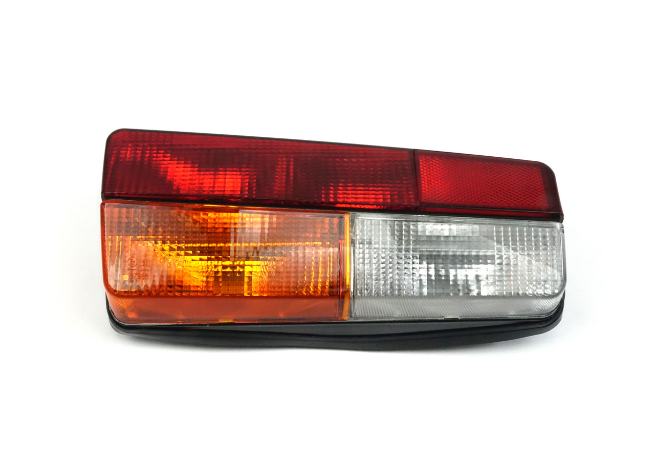 Tail light assembly pair with gaskets & LED compatible PC boards
FIAT Spider 2000 and Pininfarina - 1979-1985
Auto Ricambi
RS7-483-KIT, 4425404, 5936289, 4425403, 5936288 & 9938259, 9936062, 9936063