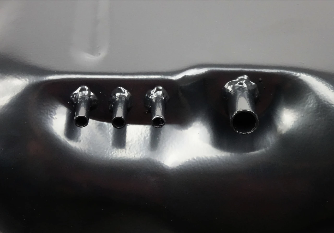New electrogalvanized fuel tank kit - Featuring exclusive OE style baffled design FIAT 124 Spider 2000 and Pininfarina - 1980-1985 (with Bosch fuel injection) - Auto Ricambi, FU3-485-K, 4377185, 4442413, 5934387, 4432195