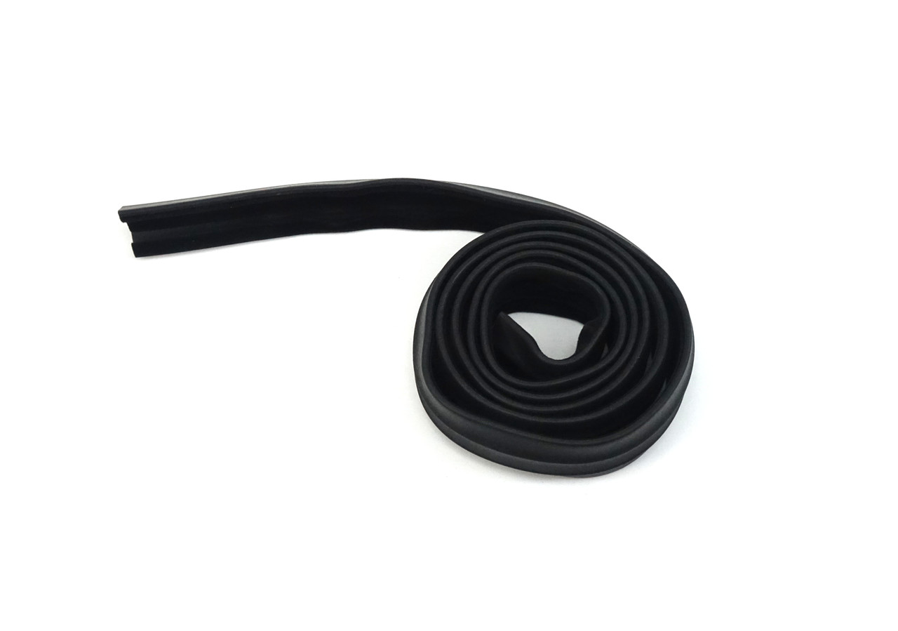 Door glass vertical channel felt 