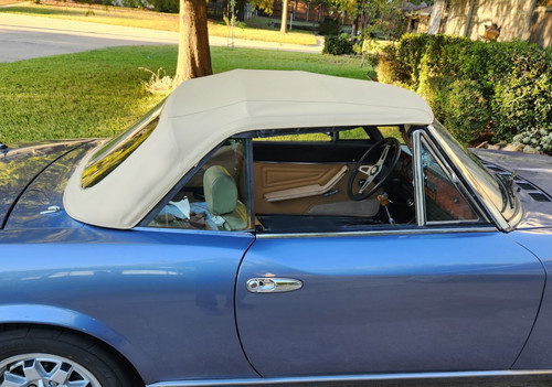 Black or Tan vinyl convertible top - MSF (Monaco Smooth Finish)
FIAT Spider 2000 and Pininfarina - 10/1978-1985 - Auto Ricambi Black or Tan vinyl convertible top - MSF (Monaco Smooth Finish)
FIAT Spider 2000 and Pininfarina - 10/1978-1985 - Auto Ricambi