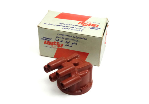 OEM Bosch distributor cap
FIAT and Bertone X1/9 - 1979-1988 (1498cc)- Auto Ricambi
9936013, 9935783, 1 235 522 217, 1 235 522 215, 1 235 522 305, 9IG154-OE