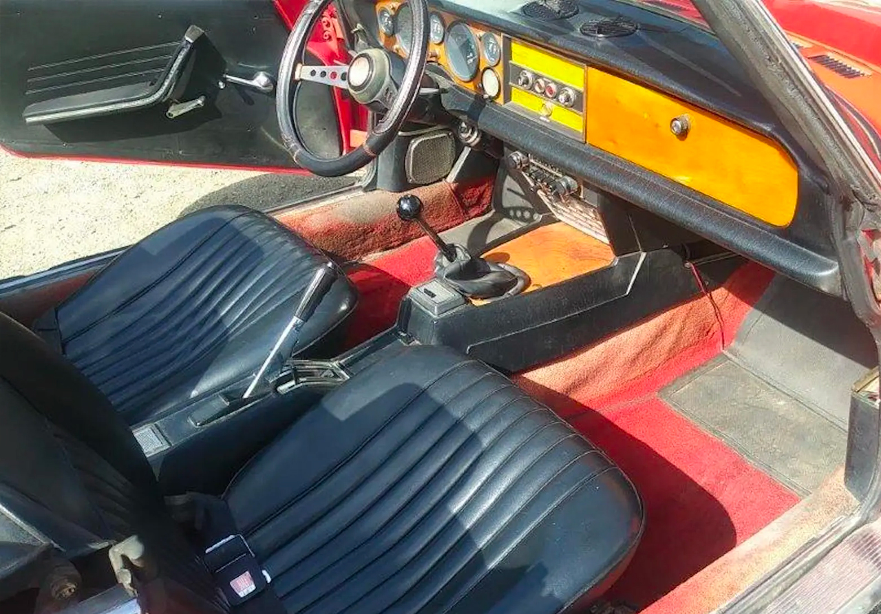 1970 FIAT 124 Spider Interior