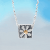 Daisy Chain Pendant GIF