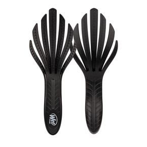 WetBrush Go Green Curl Detangler - Black WetBrush Go Green Curl Detangler - Black