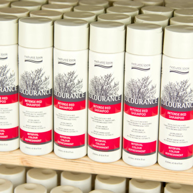 Natural Look Colourance Intense Red Shampoo 250ml
