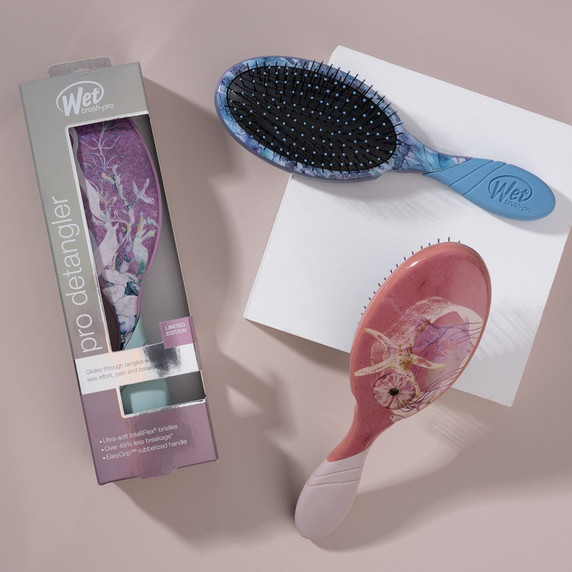 WetBrush Pro Ocean Reef Detangler - Purple