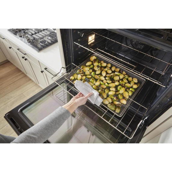 Whirlpool® 4.3 Cu. Ft. Single Wall Oven with Air Fry When Connected WOES5027LB