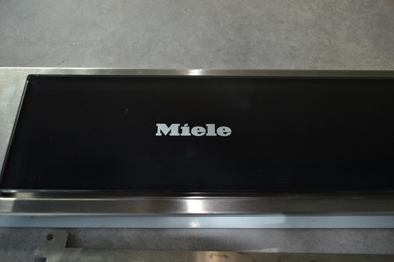 Clearance - 36-inch downdraft extractor optional external or internal motor for maximum versatility. *Cooktop not included*