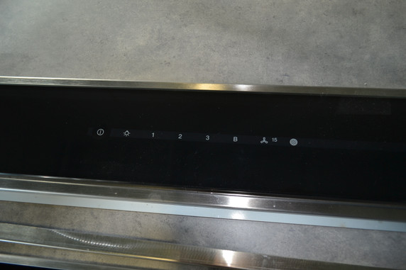 Clearance - 36-inch downdraft extractor optional external or internal motor for maximum versatility. *Cooktop not included*