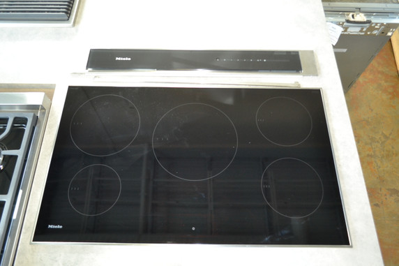 Clearance - 36-inch downdraft extractor optional external or internal motor for maximum versatility. *Cooktop not included*