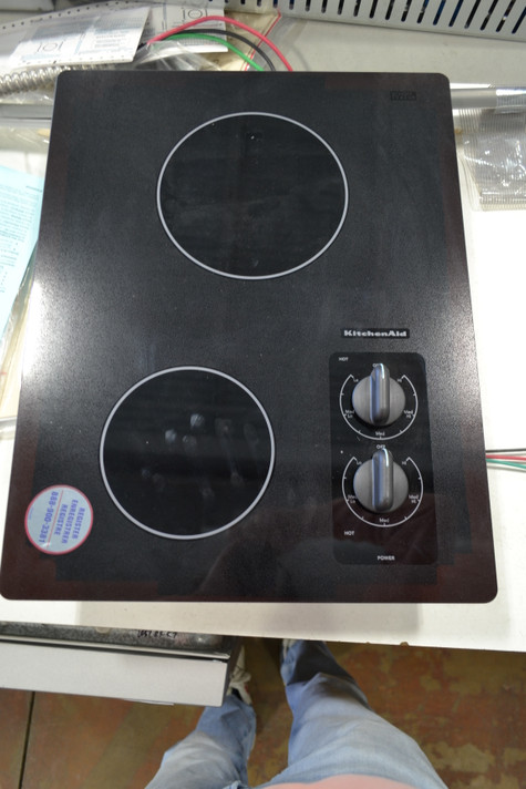 Clearance - 15" Electric Cooktop with 2 Radiant Elements