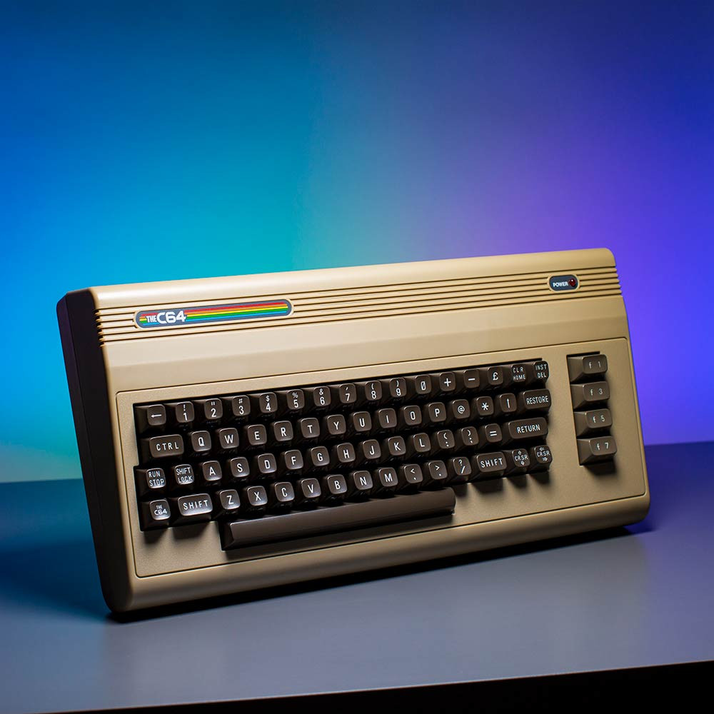 The C64 Retro Gaming Console with Controller | Menkind