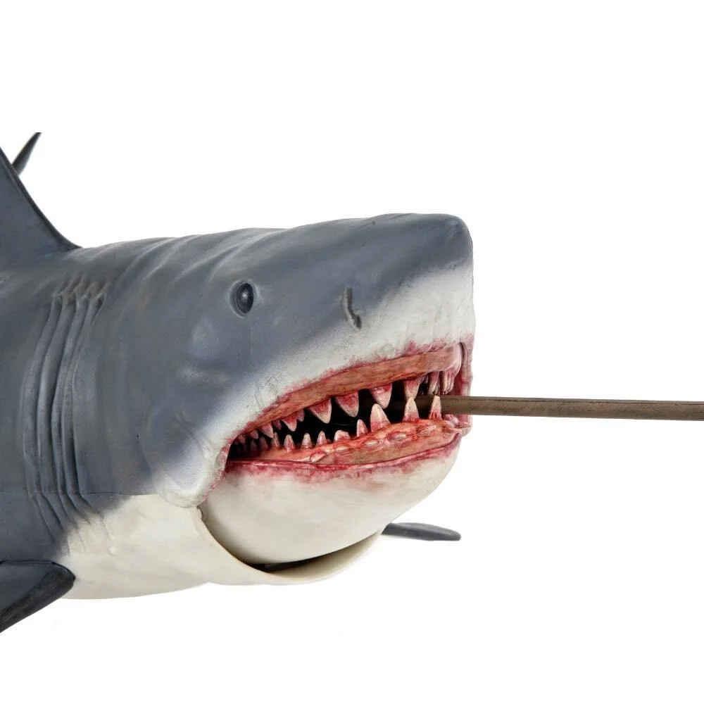 Jaws: The Game of Jaws Head to Tail 15