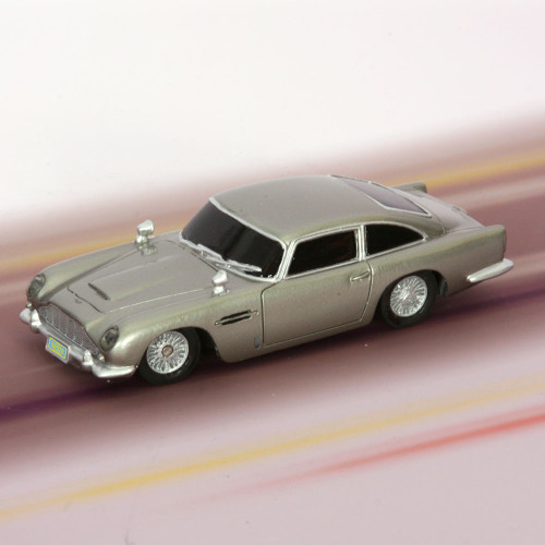 007 Aston Martin Skyfall RC Car (Small)