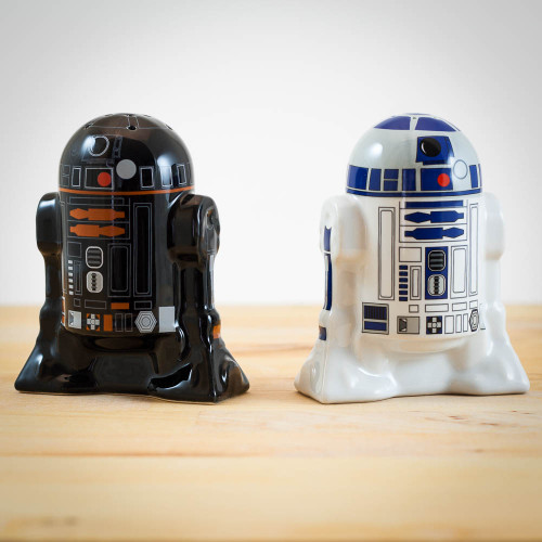 Star Wars Salt & Pepper Shakers - R2D2 & R2Q5