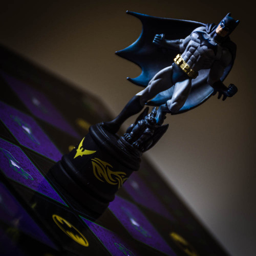 Batman: The Dark Knight vs Joker Chess Set