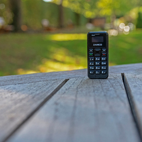 World’s Smallest Phone – Zanco t1