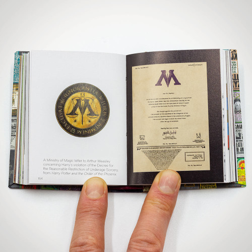 Art of Harry Potter - Mini Graphic Design Book