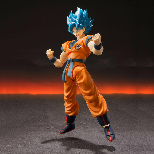 Dragonball Z Nations Super Saiyan Goku Figure