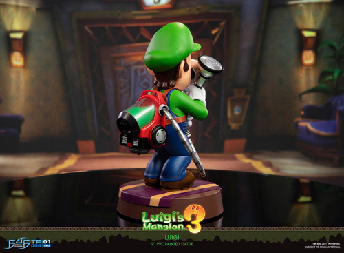 Luigi's Mansion 3 9” Luigi Figure