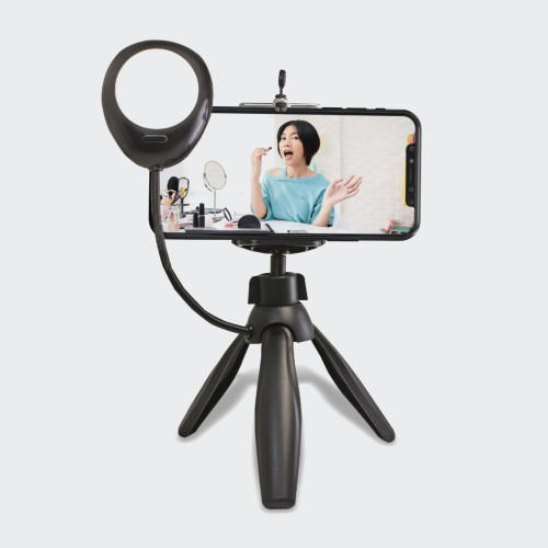 Vlogging Tripod with Light